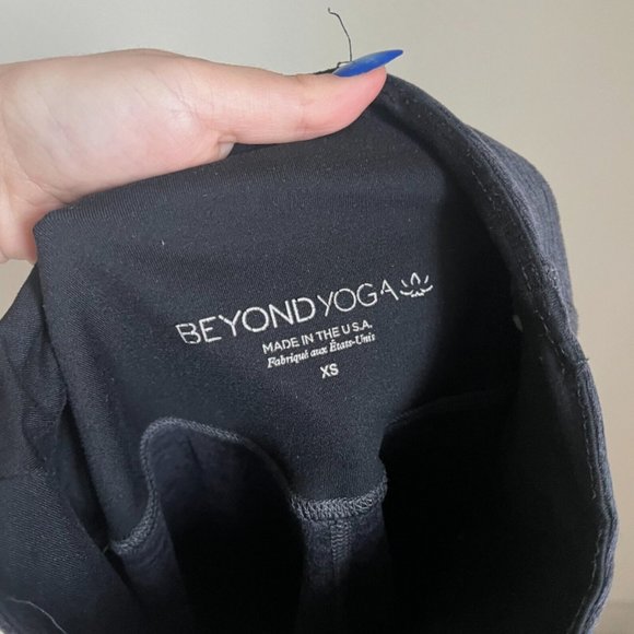 Beyond Yoga Caught in The Midi High Waist Legging in Navy Spacedye - Picture 5 of 5